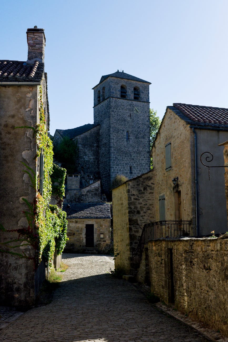 Village médiéval français en pierres