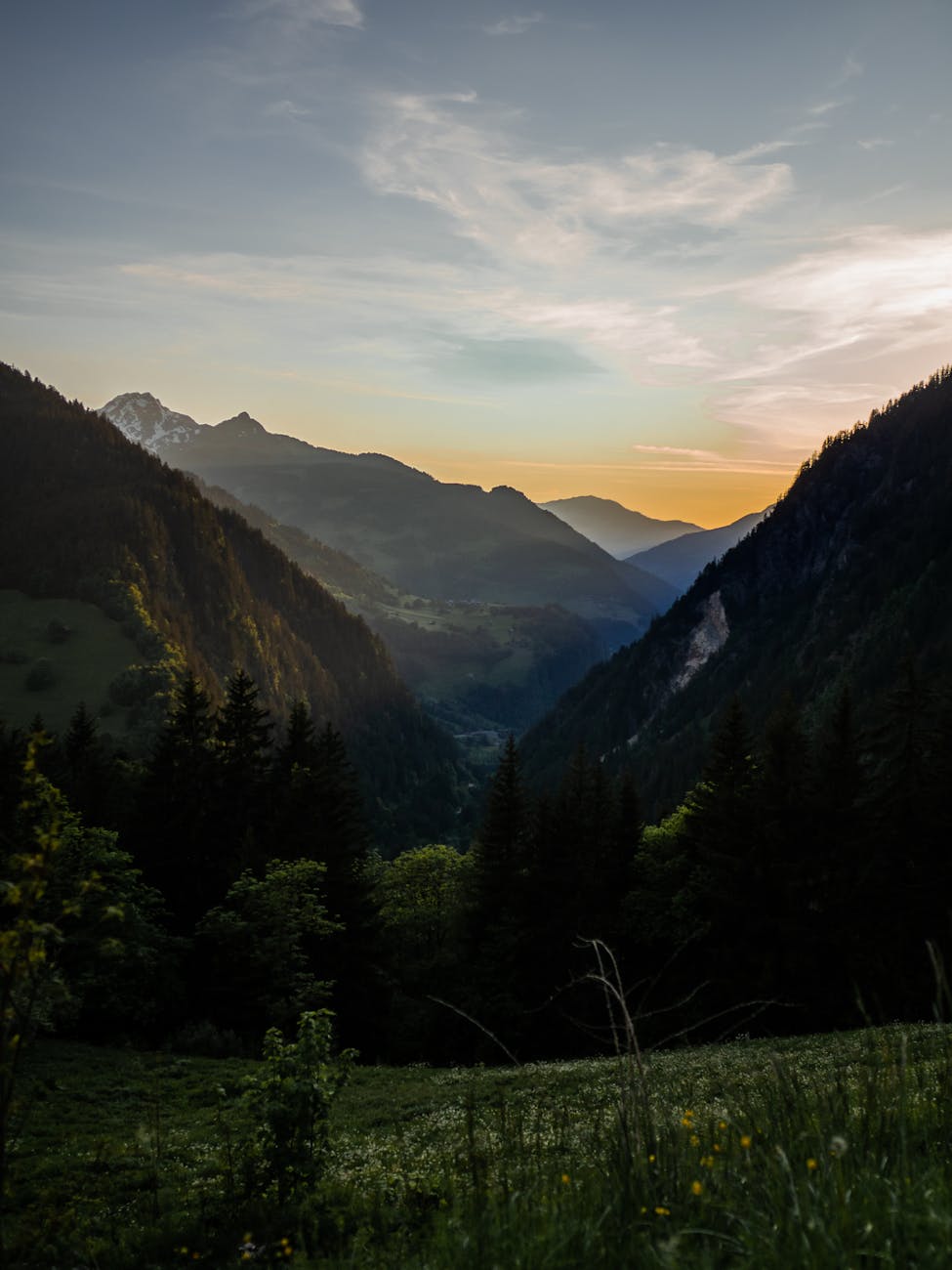 Vallée du Beaufortain au coucher du soleil
