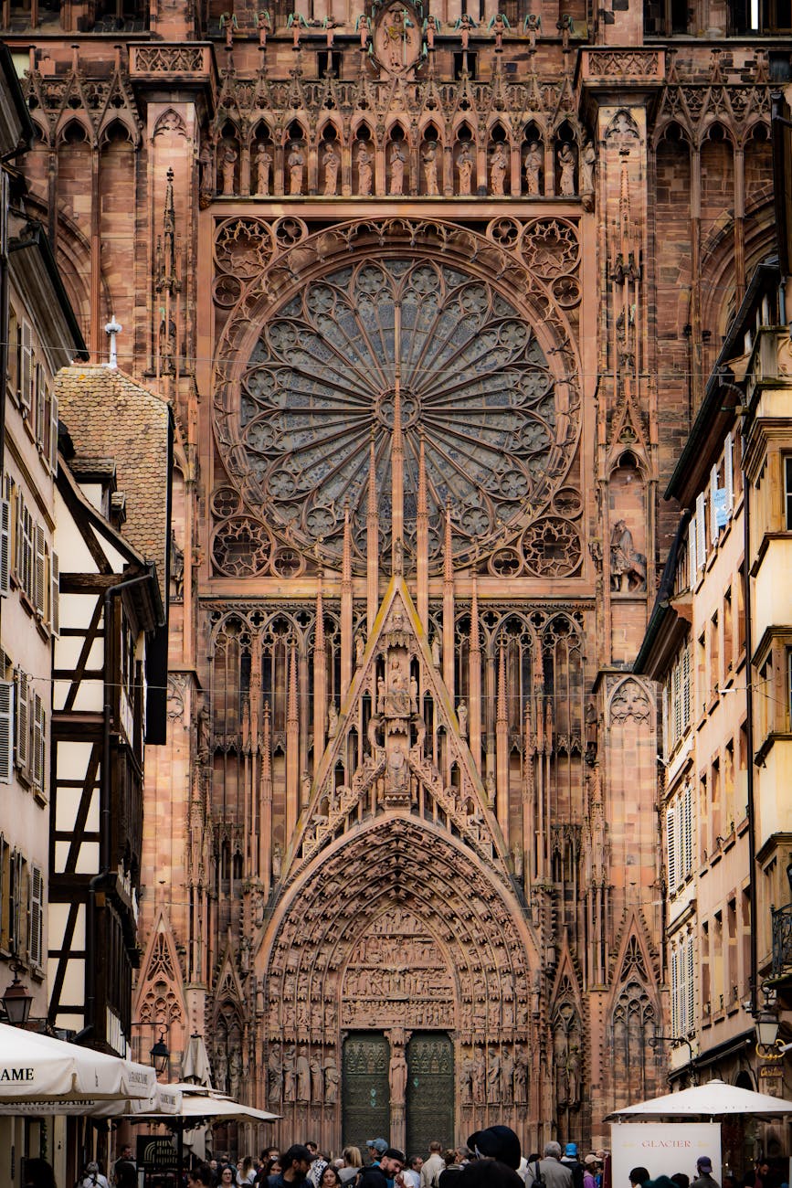 Façade gothique de la cathédrale de Strasbourg