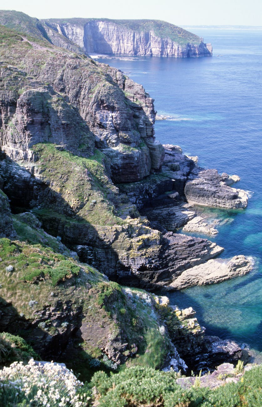 Falaises de grès du Cap Fréhel sur la Côte d'Émeraude