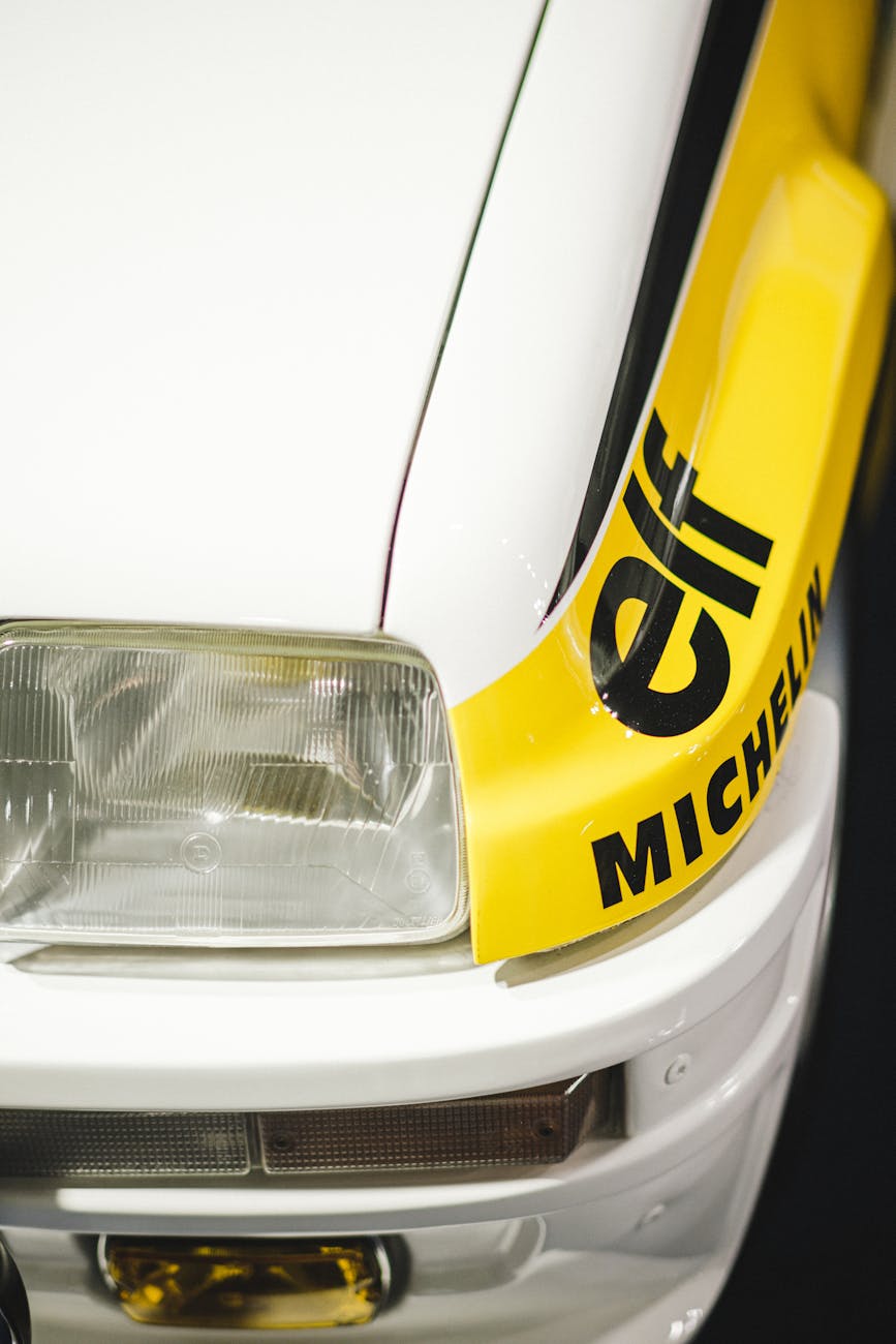 Phare avant d'une 5 rallye
