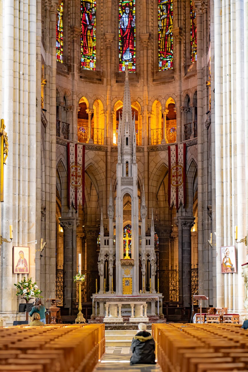 Intérieur gothique de la cathédrale Saint-Pierre de Nantes
