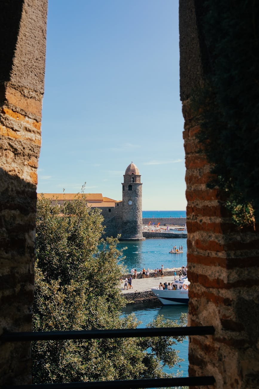 Clocher de Collioure et littoral catalan
