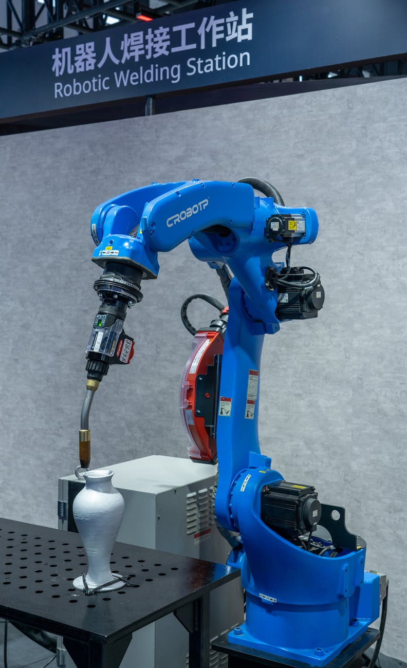 Station de soudure robotisée bleue