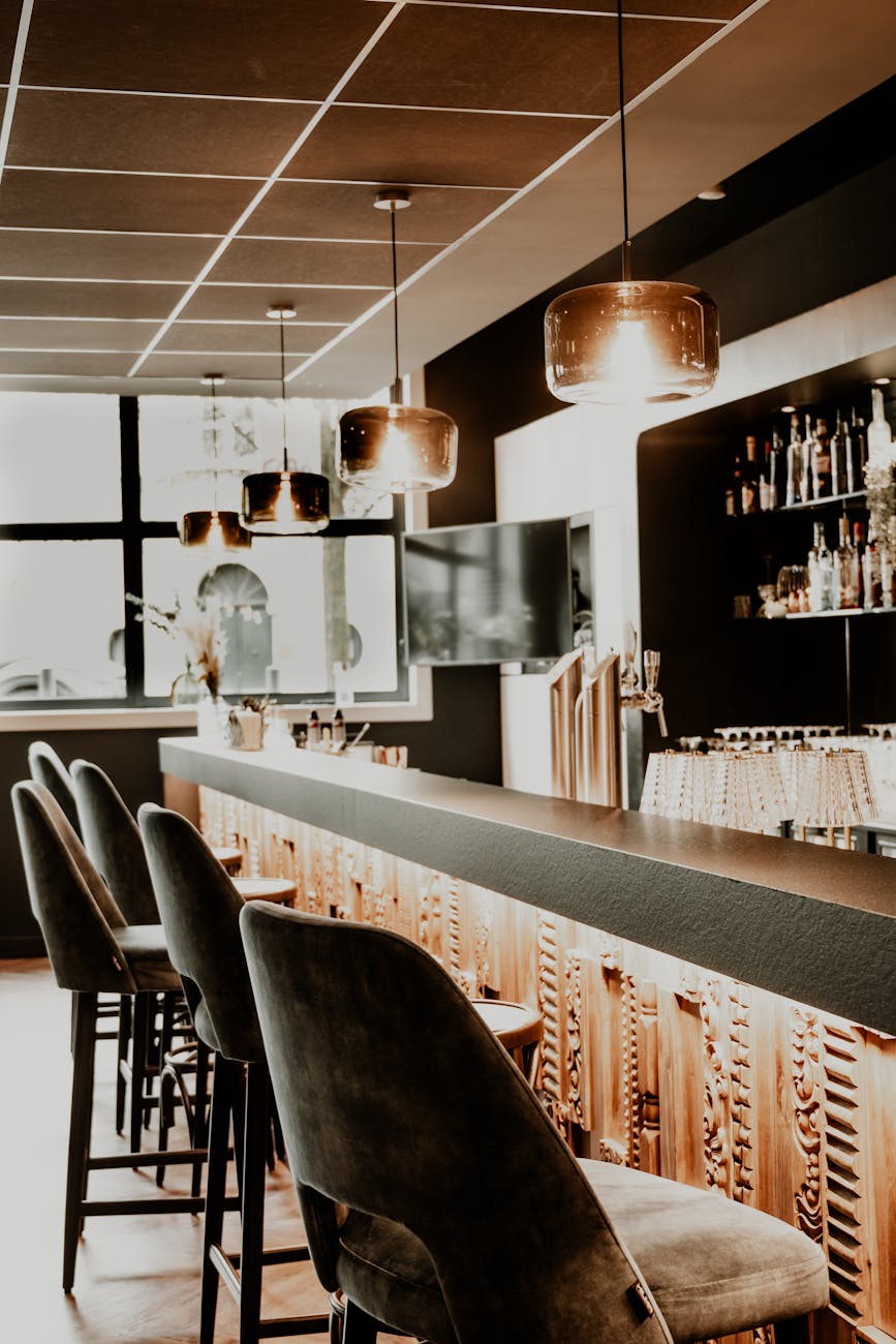 Bar lumineux du centre de Valenciennes